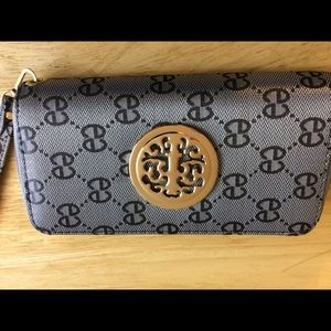 New Women’s Wallet Wristlet Clutch